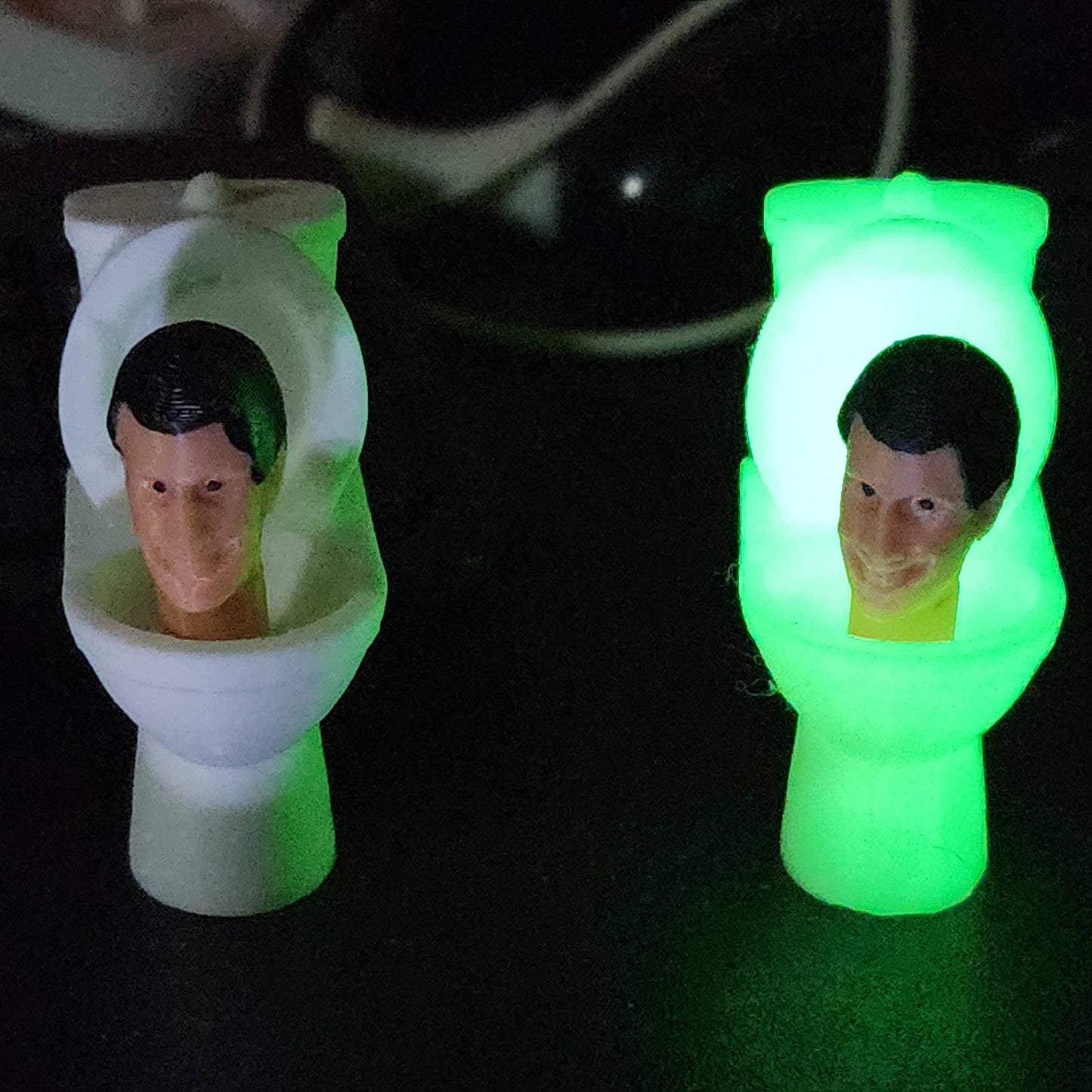 Skibidi Toilet Glow in the Dark skibity skibiti small skibidi 6cm