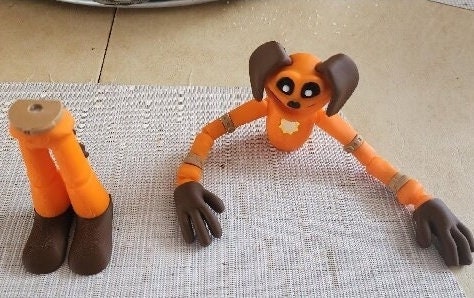 Posable & Magnetic Day Dog 18cm